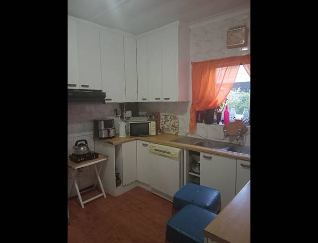 3 BEDROOM HOUSE FOR SALE IN KENWYN